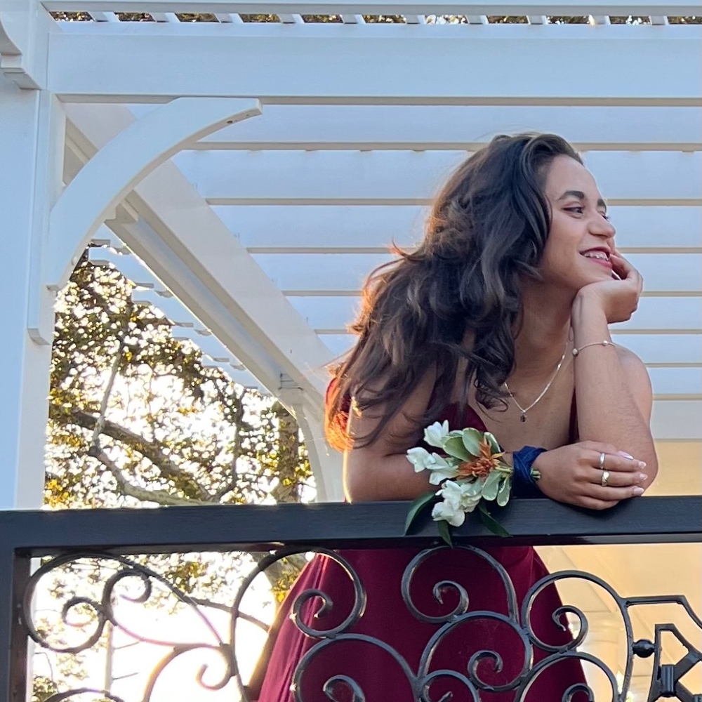 Meet your Posher, Liana